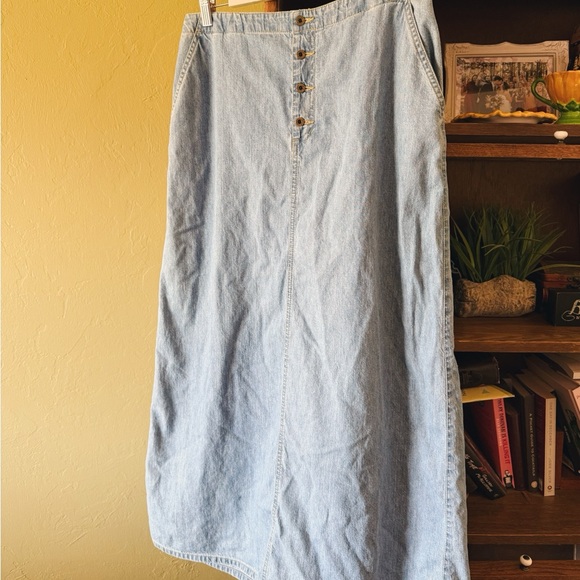 Liz Claiborne Light Blue Denim Skirt - Picture 5 of 7